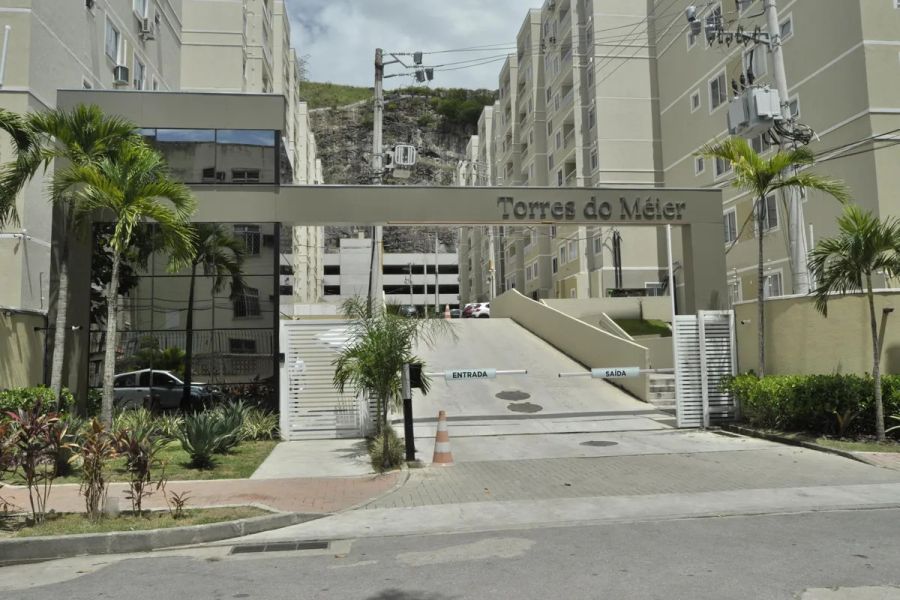 Apartamento com suíte em Água Santa